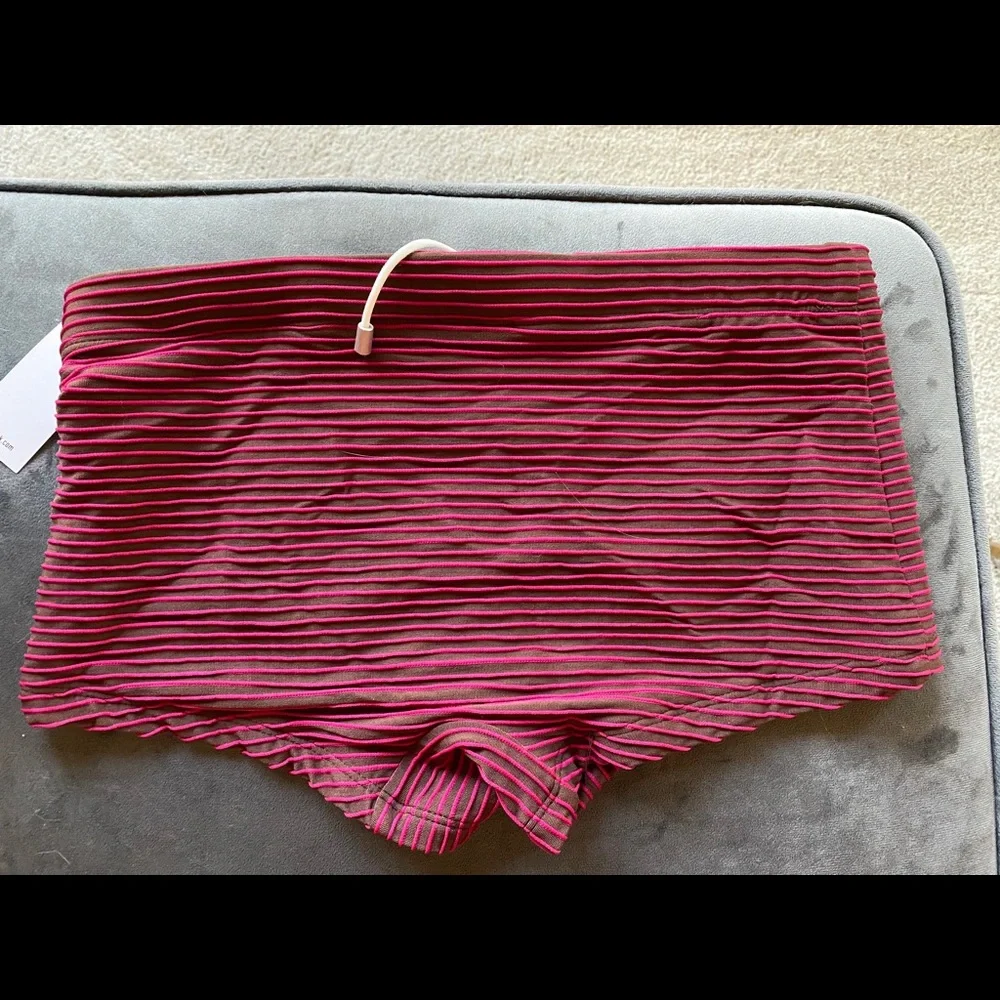 Mr Turk Ribbed Swim Trunks Sz M - Picture 2 of 4